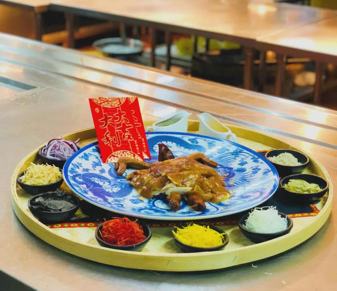 玮带来8道蛇年年夜菜寓意十足！凯发k8国际登录粤菜总厨陈思