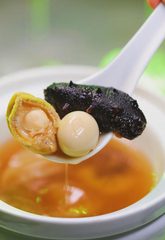 玮带来8道蛇年年夜菜寓意十足！凯发k8国际登录粤菜总厨陈思(图5)