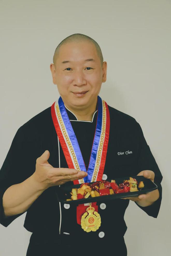 玮带来8道蛇年年夜菜寓意十足！凯发k8国际登录粤菜总厨陈思(图15)